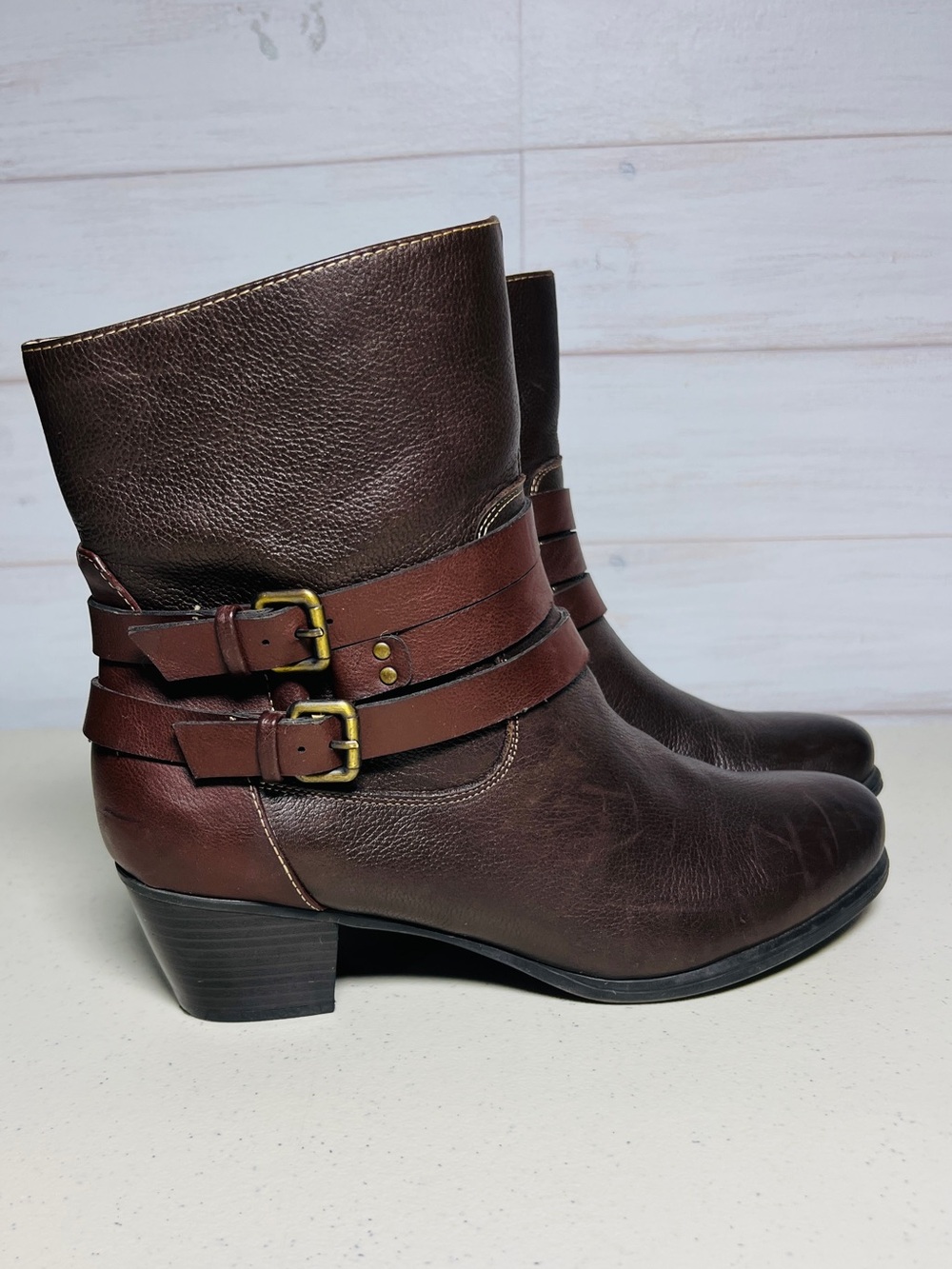 Naturalizer Katrina 9M Brown Leather Double Brass Buckles Zip Booties